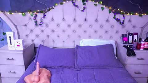 Amber Grey online show from March 15, 3:37 pm