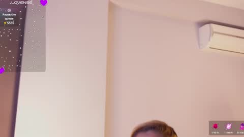 Amberseyes online show from March 1, 3:27 pm