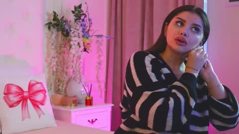 Amberseyes online show from March 16, 8:51 am