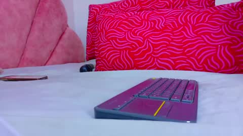 A M B E R  online show from May 22, 3:46 am