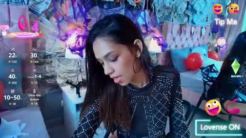 amber online show from October 9, 3:50 pm