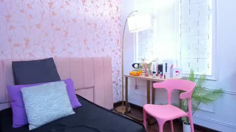 Amelia Adams online show from October 11, 3:26 pm