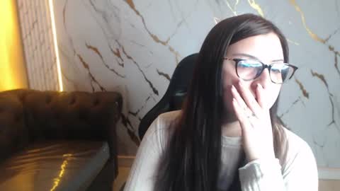 amelia_grace_tf online show from June 17, 1:38 pm