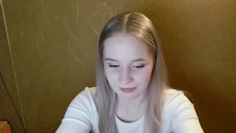 Amelia  online show from May 19, 6:26 pm