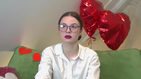 Amelia online show from March 1, 6:32 pm