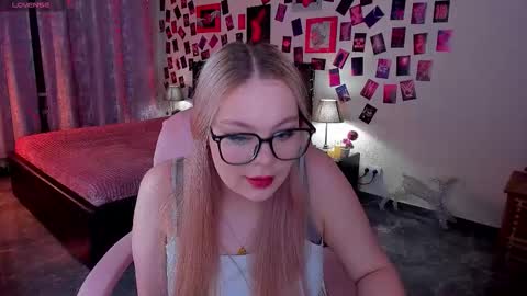 Amelia online show from February 28, 3:27 pm