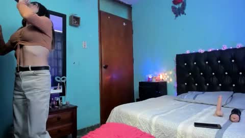 ameliasexdoll online show from February 14, 4:53 pm