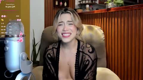 Amelia online show from September 29, 10:53 pm