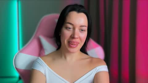 Amelia Sonk online show from October 20, 12:54 pm