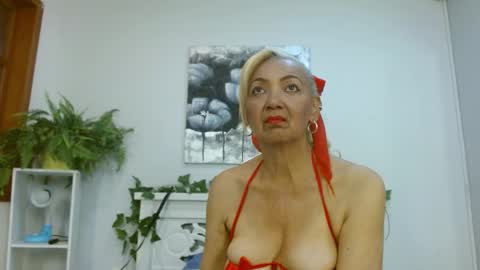 Amelie Lux online show from May 25, 7:20 pm