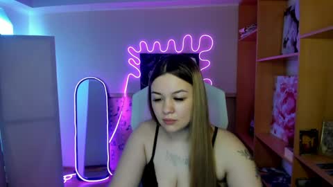 Amelie online show from April 25, 4:58 am