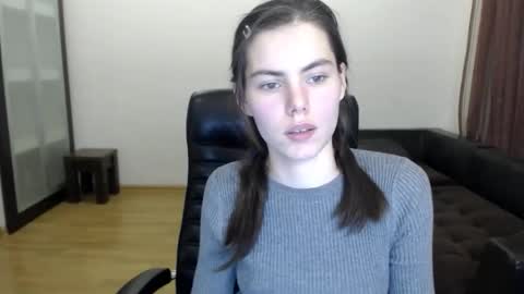 Amelie online show from October 28, 5:14 pm