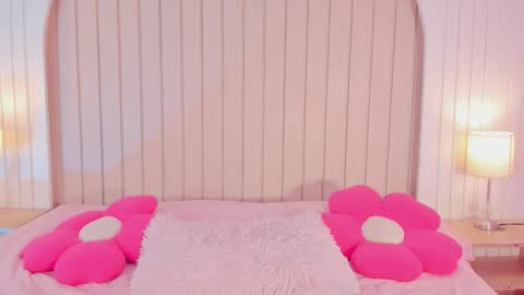 Amelia online show from March 16, 8:46 pm