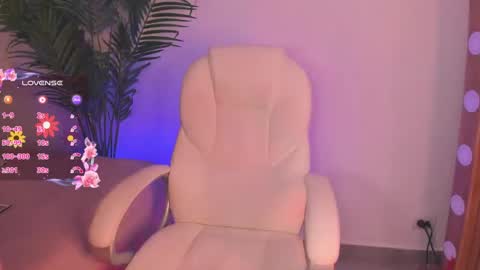 Amelie online show from January 30, 4:24 pm