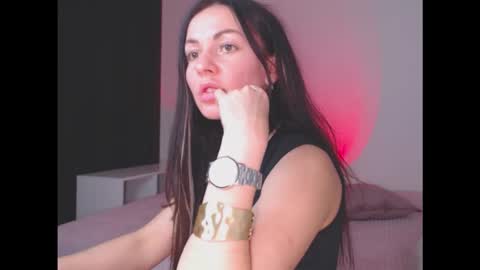 amelinamersi online show from December 1, 7:23 pm