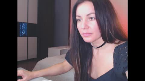 amelinamersi online show from November 20, 6:05 pm