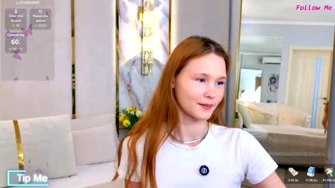 AmeliRoyse online show from April 4, 5:31 pm