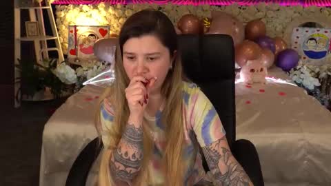 amellymillyy online show from March 5, 9:46 pm