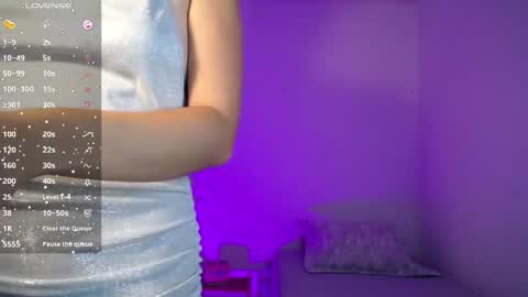 Snapshot of amelycaro chatting on February 13, 3:29 am Amely online show from February 13, 3:29 am