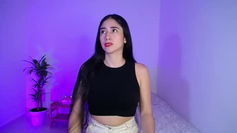 Snapshot of amelycaro chatting on February 5, 2:51 am Amely online show from February 5, 2:51 am