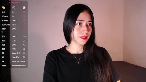 Snapshot of amelycaro chatting on December 5, 5:21 am Amely online show from December 5, 5:21 am