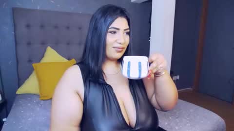amelycube343767 online show from May 22, 4:14 pm