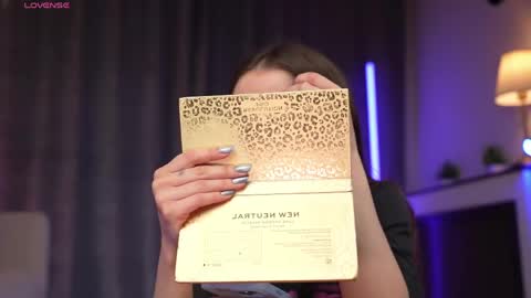 Amy  online show from April 11, 1:43 am