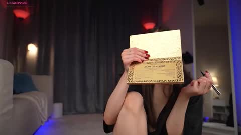 Amy  online show from October 2, 1:59 am