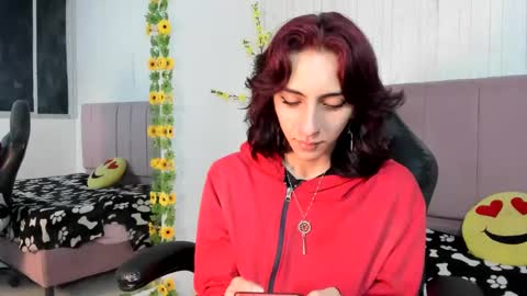 amethyst_01_ online show from January 8, 10:58 pm