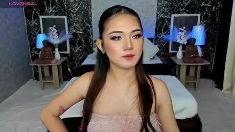 Claire online show from September 16, 2:53 pm