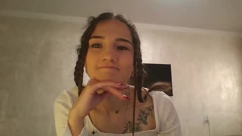 Julia  online show from October 7, 8:54 am