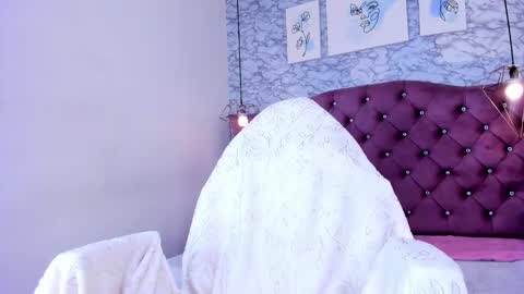 Snapshot of ametrix_ chatting on February 10, 9:58 pm online show from February 10, 9:58 pm