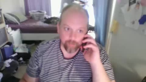 Snapshot of amf_1982 chatting on February 11, 2:46 am Andy online show from February 11, 2:46 am