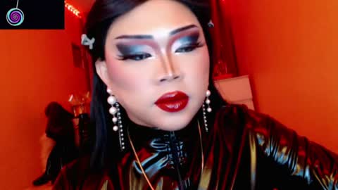 Queen Mireska online show from July 25, 2:48 pm
