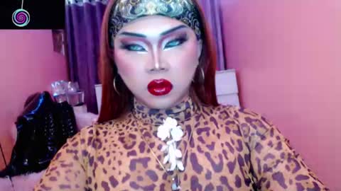 Queen Mireska online show from July 27, 11:51 am