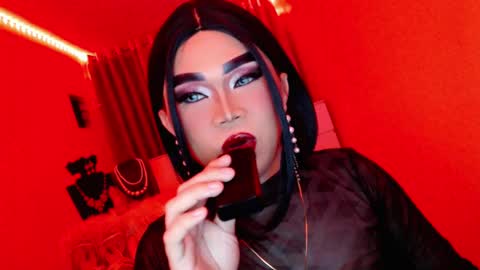 Snapshot of amiadoll chatting on March 10, 12:17 pm Queen Mireska online show from March 10, 12:17 pm