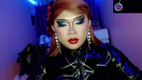 Queen Mireska online show from June 20, 3:18 pm