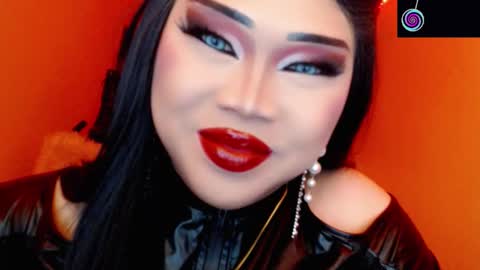 Queen Mireska online show from March 4, 3:20 pm