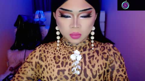 Queen Mireska online show from June 25, 2:44 pm