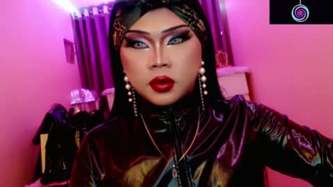 Queen Mireska online show from July 3, 6:12 pm