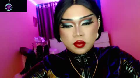Queen Mireska online show from July 11, 6:11 pm