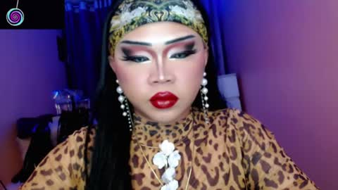 Queen Mireska online show from July 28, 6:20 pm