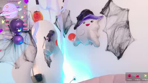 Amy online show from October 15, 6:31 pm