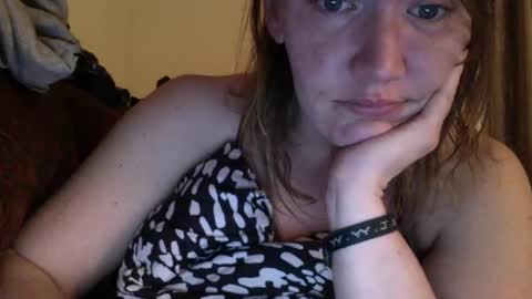 Snapshot of amileamariestar chatting on March 6, 8:48 pm amileamariestar online show from March 6, 8:48 pm