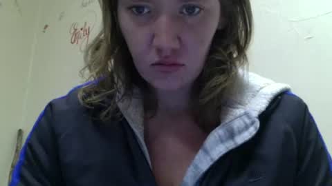 Snapshot of amileamariestar chatting on December 18, 3:26 am amileamariestar online show from December 18, 3:26 am