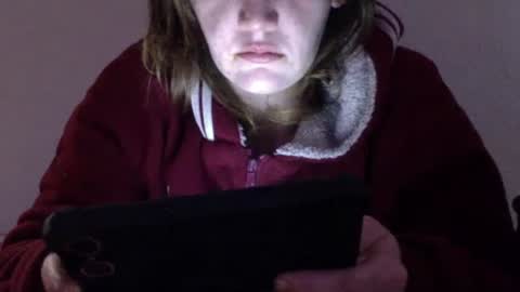 Snapshot of amileamariestar chatting on December 6, 3:46 am amileamariestar online show from December 6, 3:46 am