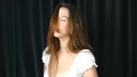 A online show from October 3, 8:00 am