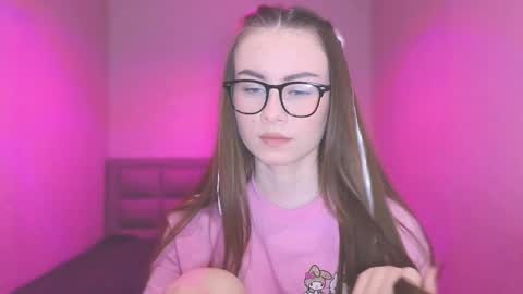 Snapshot of amina_lux chatting on February 28, 10:50 pm Amina online show from February 28, 10:50 pm