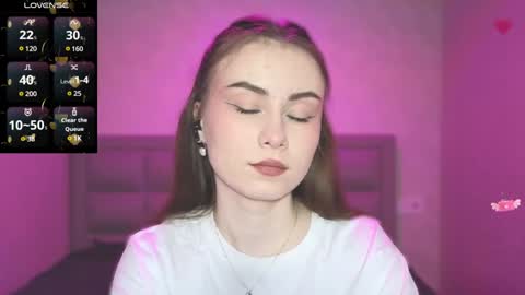 Snapshot of amina_lux chatting on January 19, 11:53 pm Amina online show from January 19, 11:53 pm