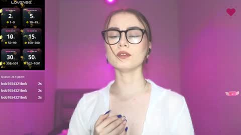 Snapshot of amina_lux chatting on February 1, 1:23 am Amina online show from February 1, 1:23 am